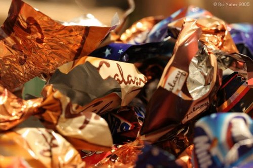 Operative carrying furniture down stairs in a Victorian flat